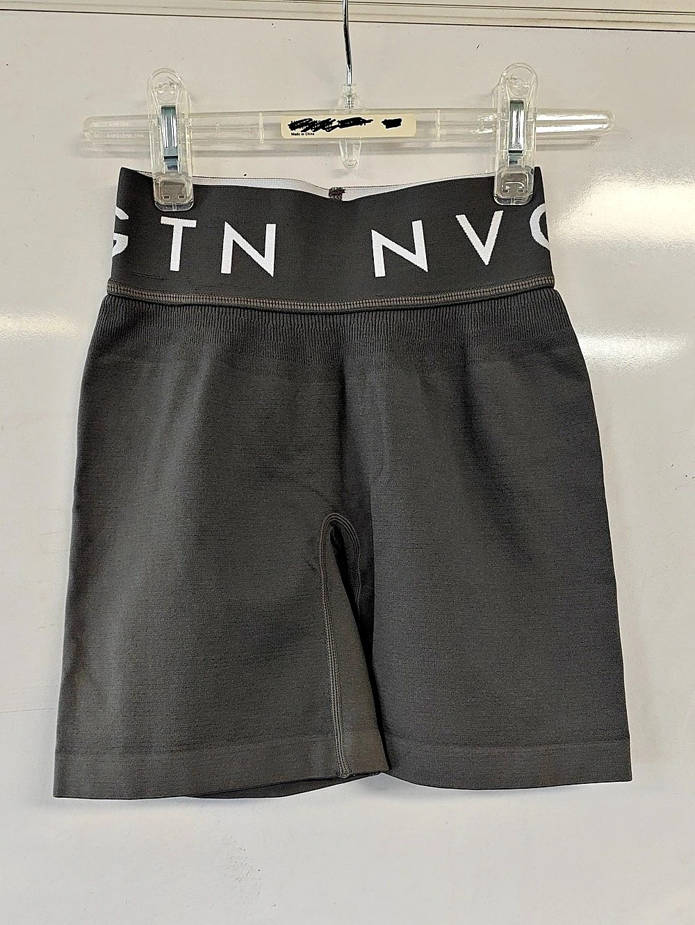 NVGTN Pro Seamless Shorts Gray Athletic Shorts